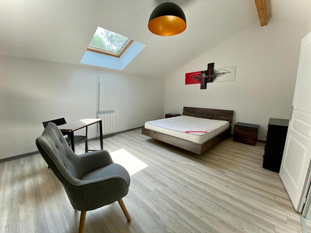 Apartamento Chambre privée à 10mn du lac et stations de ski Publier Exterior foto